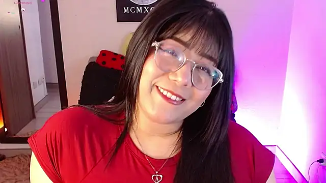 Snapshot of AlexaKimm chatting on 05-01-26, 10:20 AlexaKimm online show from 05-01-26, 10:20