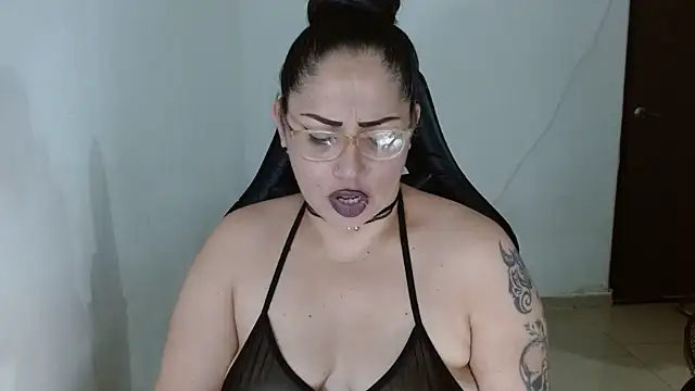 Snapshot of natashasmithe chatting on 03-08-26, 02:04 natashasmithe online show from 03-08-26, 02:04