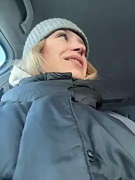 Snapshot of StasyWood chatting on 03-19-26, 01:20 StasyWood online show from 03-19-26, 01:20