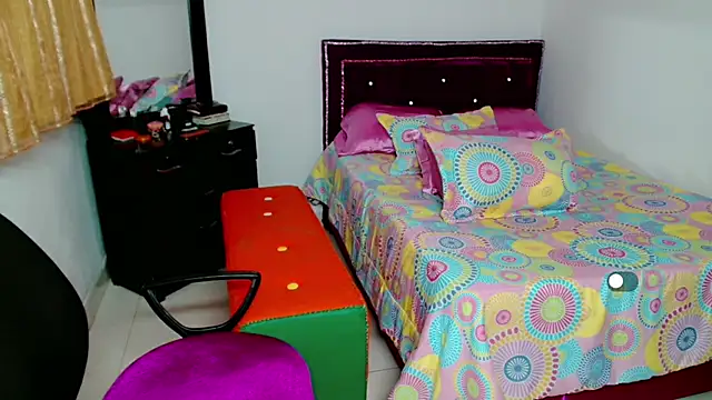 Snapshot of Lily_Benet1 chatting on 03-28-26, 08:19 Lily Benet1 online show from 03-28-26, 08:19