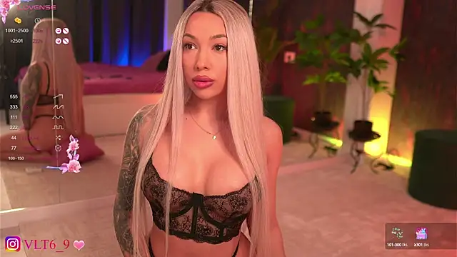 violettabunny03 online show from 02-19-25, 10:53