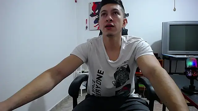 Iam yourbabyprincess XD online show from 10-31-25, 11:06