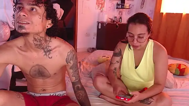 Snapshot of Tiffany_prettygirl chatting on 09-25-25, 04:11 Tiffany prettygirl online show from 09-25-25, 04:11