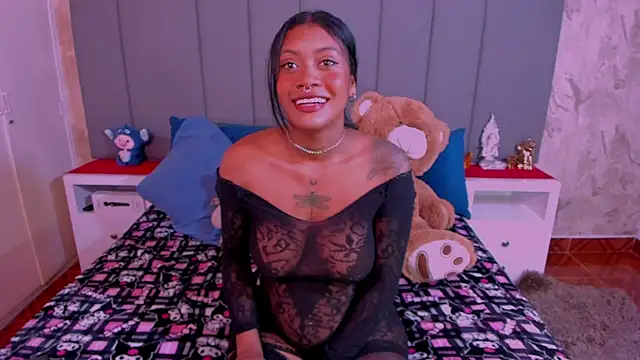 JulianaMiller online show from 01-19-25, 01:43