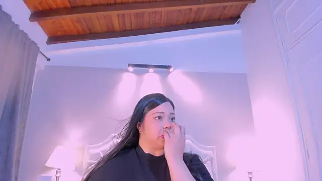 Snapshot of CloeConnelly chatting on 02-03-25, 07:29 CloeConnelly online show from 02-03-25, 07:29