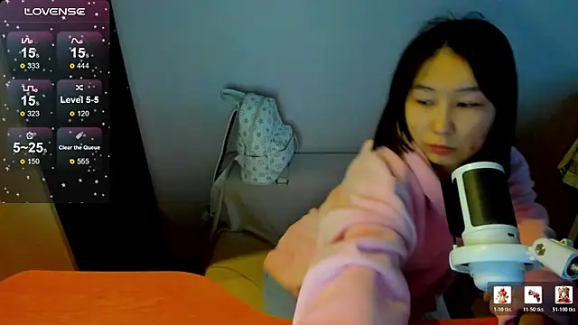 SaraXray online show from 02-01-26, 02:32