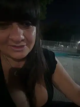 Snapshot of Sensualmente333 chatting on 04-01-26, 02:23 Sensualmente333 online show from 04-01-26, 02:23