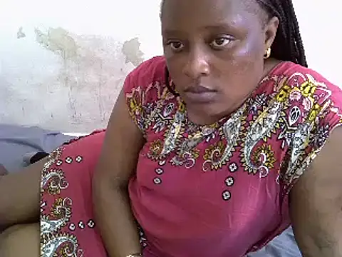 Snapshot of Crystal__Gee chatting on 12-24-24, 09:39 Crystal Gee online show from 12-24-24, 09:39
