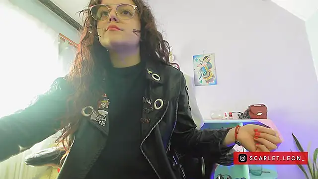 Scarletleon77 online show from 01-16-25, 02:30