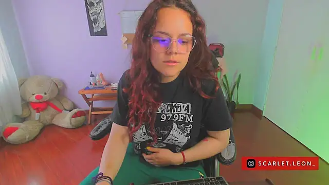 Scarletleon77 online show from 02-06-25, 05:30