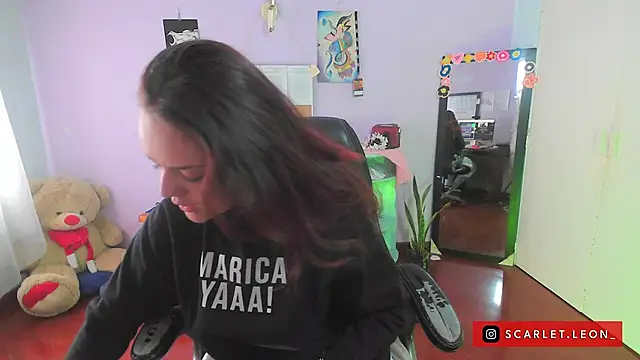 Scarletleon77 online show from 03-19-25, 03:08