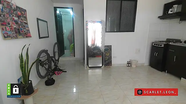 Scarletleon77 online show from 09-16-25, 03:35