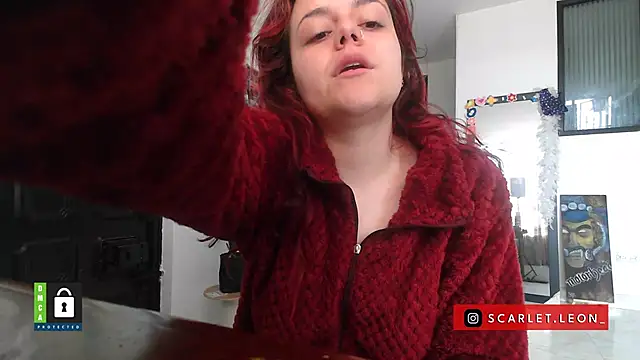 Scarletleon77 online show from 10-09-25, 02:04