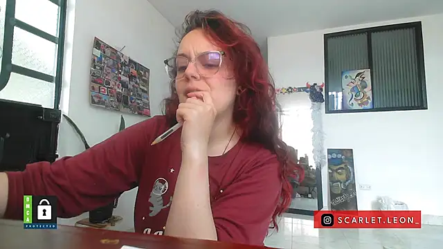 Scarletleon77 online show from 10-14-25, 03:24