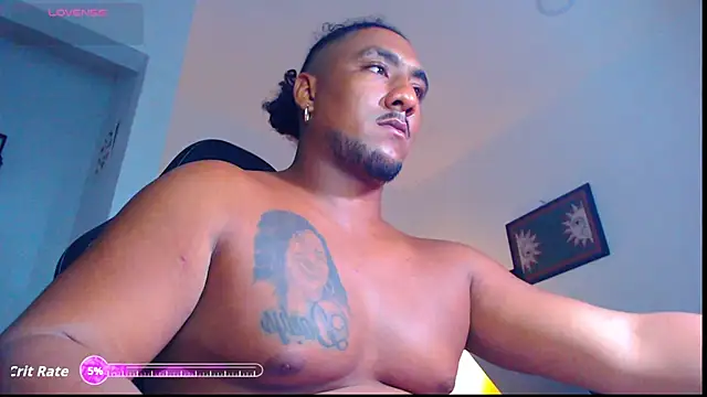 Snapshot of yosoy_enzo2020 chatting on 04-25-26, 01:19 yosoy enzo2020 online show from 04-25-26, 01:19