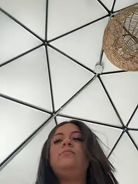 Snapshot of sarah-bonneth chatting on 02-06-25, 06:46 sarah-bonneth online show from 02-06-25, 06:46