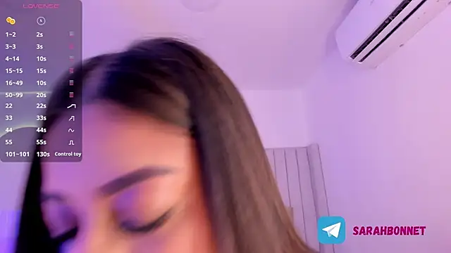 Snapshot of sarah-bonneth chatting on 03-15-25, 11:29 sarah-bonneth online show from 03-15-25, 11:29