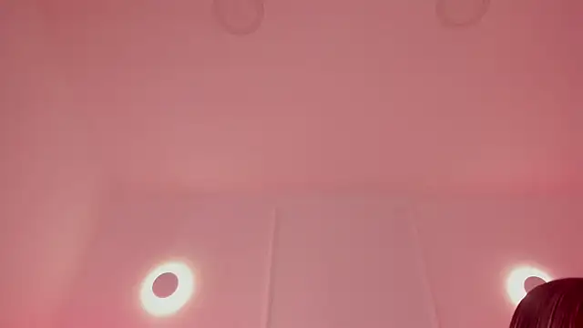 Snapshot of sarah-bonneth chatting on 04-25-26, 11:46 sarah-bonneth online show from 04-25-26, 11:46