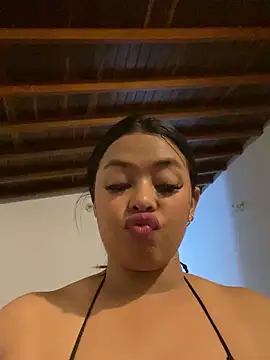 Snapshot of PUSHYLATE chatting on 03-28-26, 11:04 PUSHYLATE online show from 03-28-26, 11:04