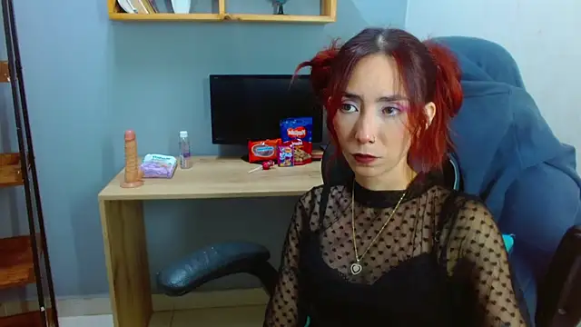 Erika Stevens online show from 01-05-25, 05:30