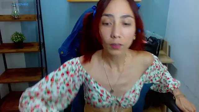 Erika Stevens online show from 01-11-25, 05:20