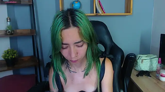 Erika Stevens online show from 09-21-25, 12:01