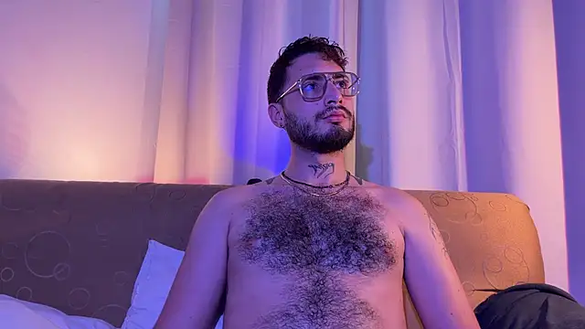 Snapshot of axel_giracr chatting on 02-19-26, 09:00 axel giracr online show from 02-19-26, 09:00