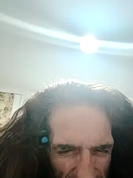 Sluckkkbigdk online show from 04-18-26, 01:31