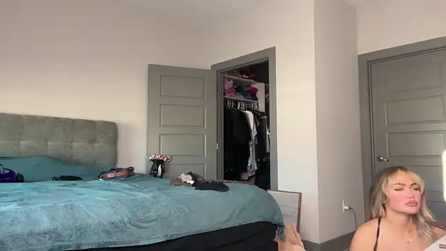 ElenaErickson online show from 01-20-25, 10:59