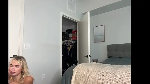 ElenaErickson online show from 03-04-26, 07:53