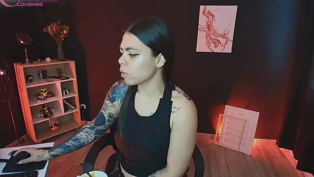 Snapshot of _WednesdayFriday_ chatting on 09-17-25, 08:10 WednesdayFriday online show from 09-17-25, 08:10