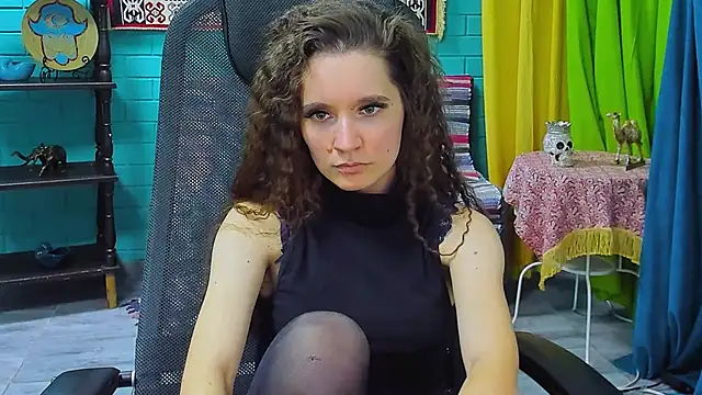 Miss Barbara  online show from 01-24-25, 03:45