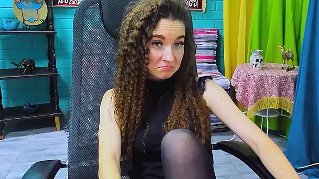 Miss Barbara  online show from 01-31-25, 03:44