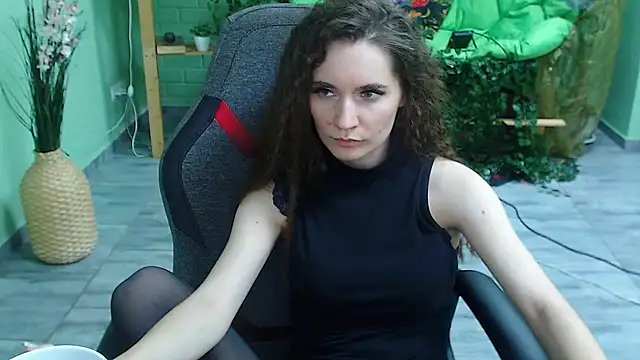 Miss Barbara  online show from 02-04-25, 10:13
