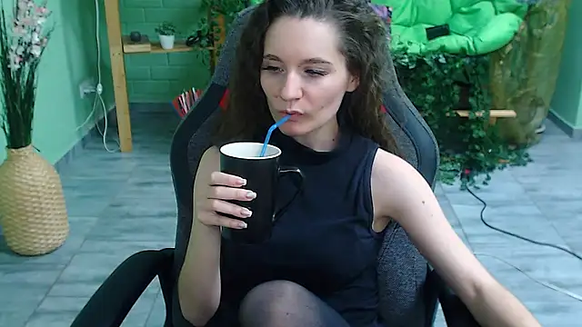 Miss Barbara  online show from 02-07-25, 11:03