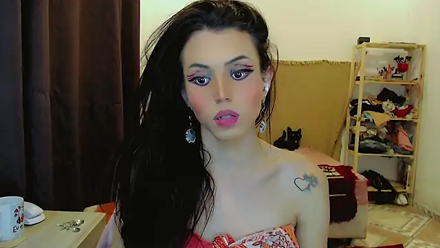 Sophie Fantasys online show from 02-13-26, 01:01