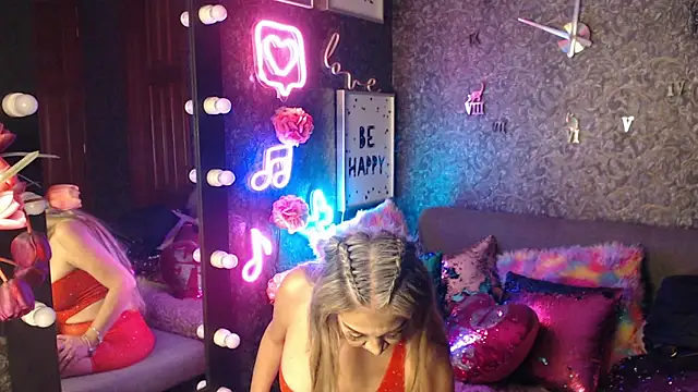 EvelinaGrey online show from 12-18-24, 03:04