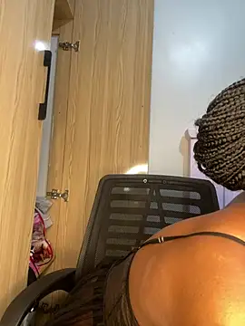 hot daily online show from 03-19-25, 09:05