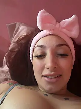 Anniespears online show from 07-19-26, 09:35