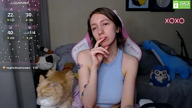 Snapshot of LeahGottty chatting on 01-24-25, 06:35 LeahGottty online show from 01-24-25, 06:35