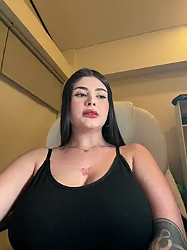 Snapshot of misslollipop04 chatting on 03-24-26, 05:23 misslollipop04 online show from 03-24-26, 05:23