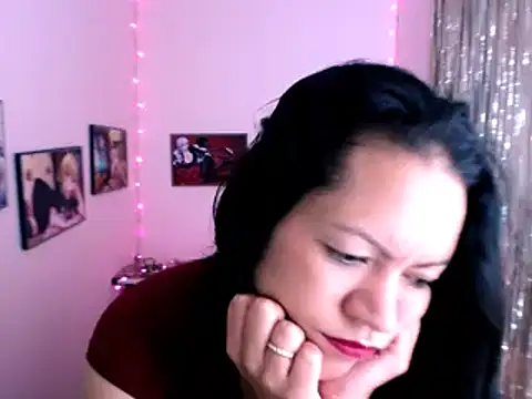 Snapshot of Cristal_w chatting on 01-11-25, 05:40 Cristal w online show from 01-11-25, 05:40