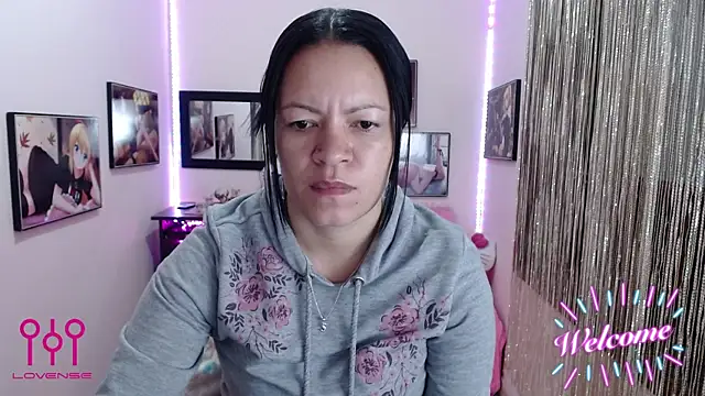 Snapshot of Cristal_w chatting on 10-01-25, 01:39 Cristal w online show from 10-01-25, 01:39