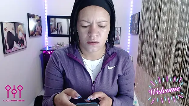 Snapshot of Cristal_w chatting on 10-02-25, 12:45 Cristal w online show from 10-02-25, 12:45