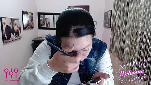 Snapshot of Cristal_w chatting on 10-03-25, 12:46 Cristal w online show from 10-03-25, 12:46