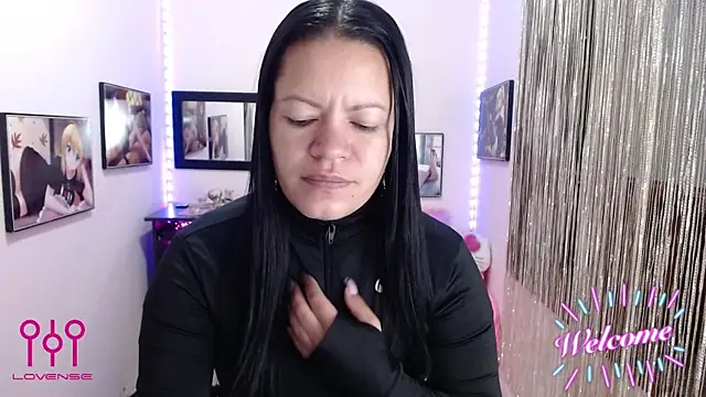 Snapshot of Cristal_w chatting on 10-07-25, 12:24 Cristal w online show from 10-07-25, 12:24