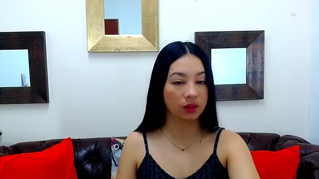 Lila Pinky online show from 02-18-25, 02:06