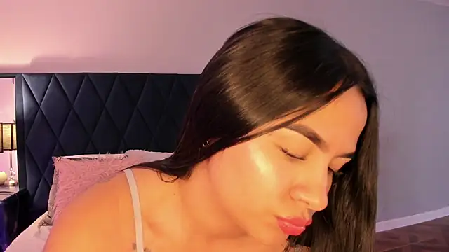 KattyPortman online show from 01-24-25, 05:21