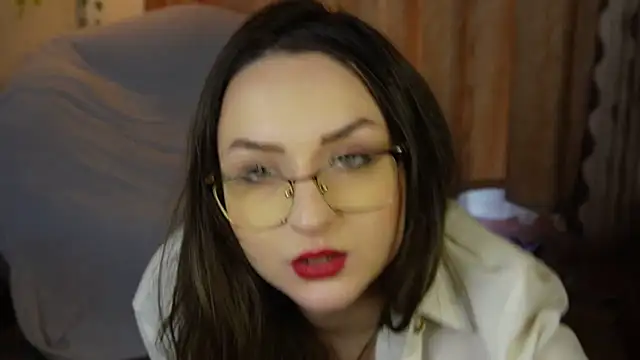 NaughtYHomemadE online show from 12-22-24, 08:16