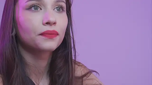 Snapshot of Stryxcy chatting on 02-08-25, 06:01 Stryxcy online show from 02-08-25, 06:01